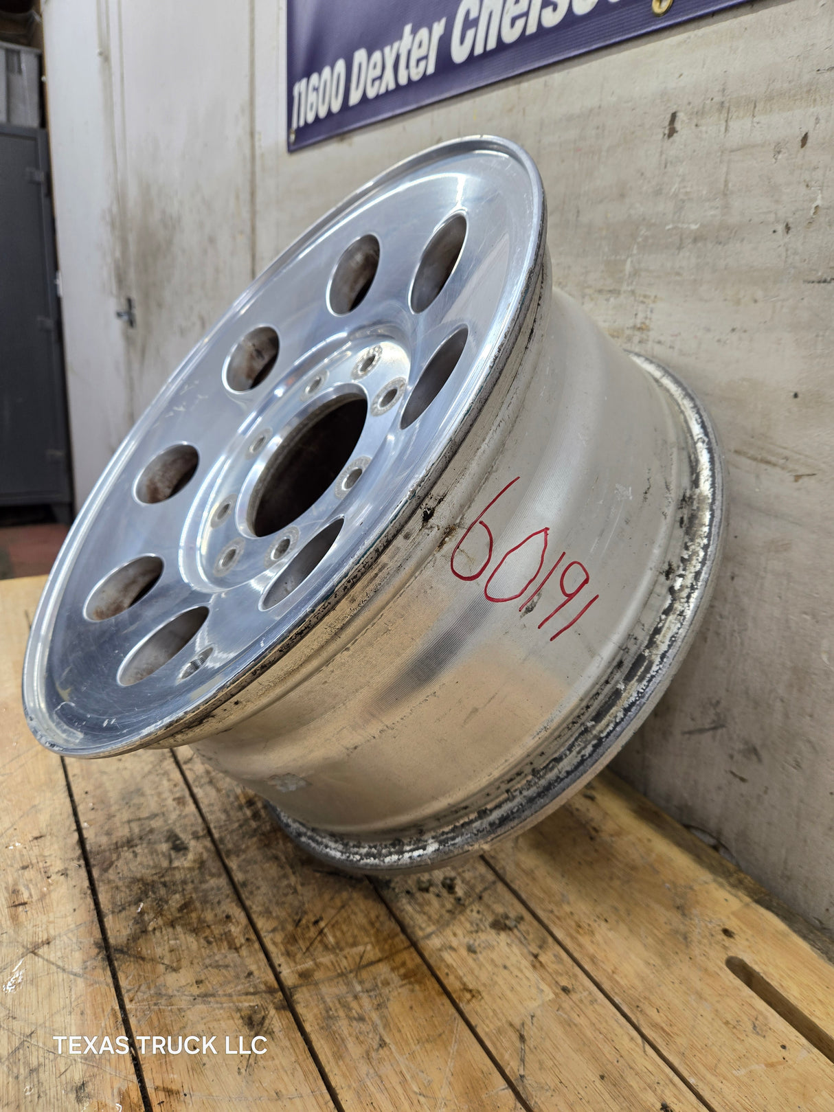 2005-2007 Ford Super Duty F250 F350 17" x 7.5" Aluminum Wheel 8x170 SRW