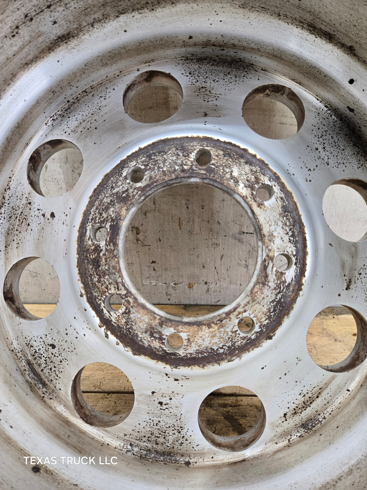 2005-2007 Ford Super Duty F250 F350 17" x 7.5" Aluminum Wheel 8x170 SRW