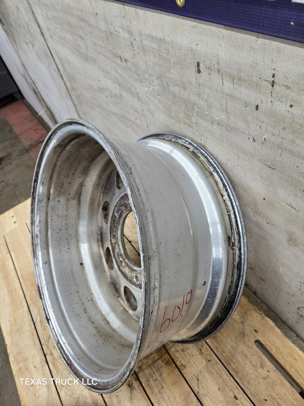 2005-2007 Ford Super Duty F250 F350 17" x 7.5" Aluminum Wheel 8x170 SRW