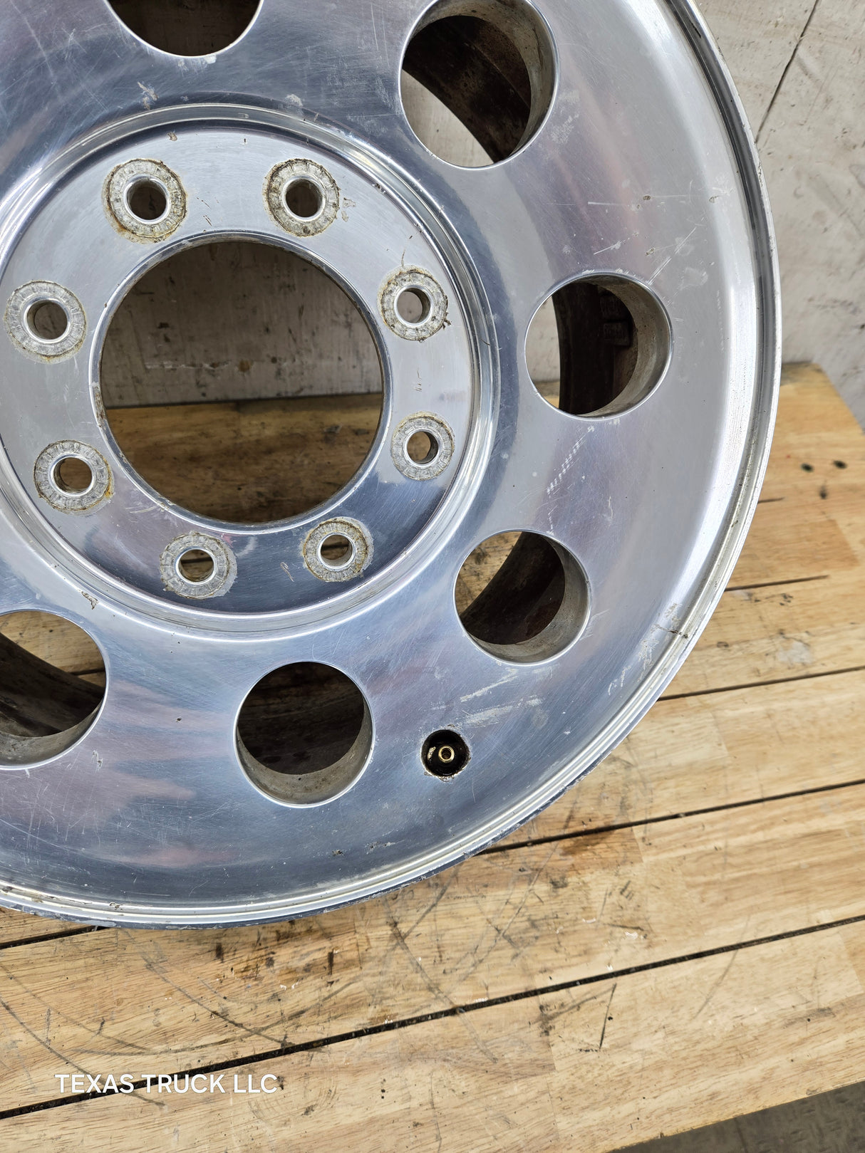 2005-2007 Ford Super Duty F250 F350 17" x 7.5" Aluminum Wheel 8x170 SRW