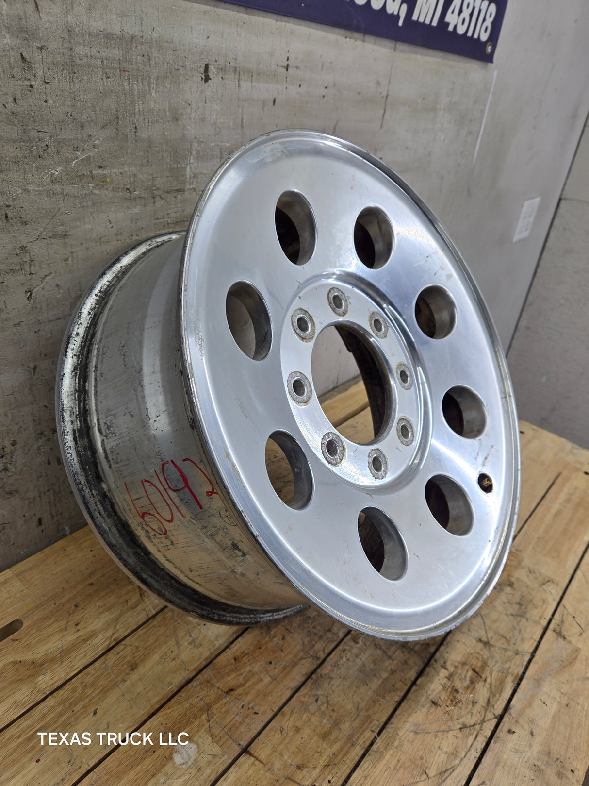 2005-2007 Ford Super Duty F250 F350 17" x 7.5" Aluminum Wheel 8x170 SRW