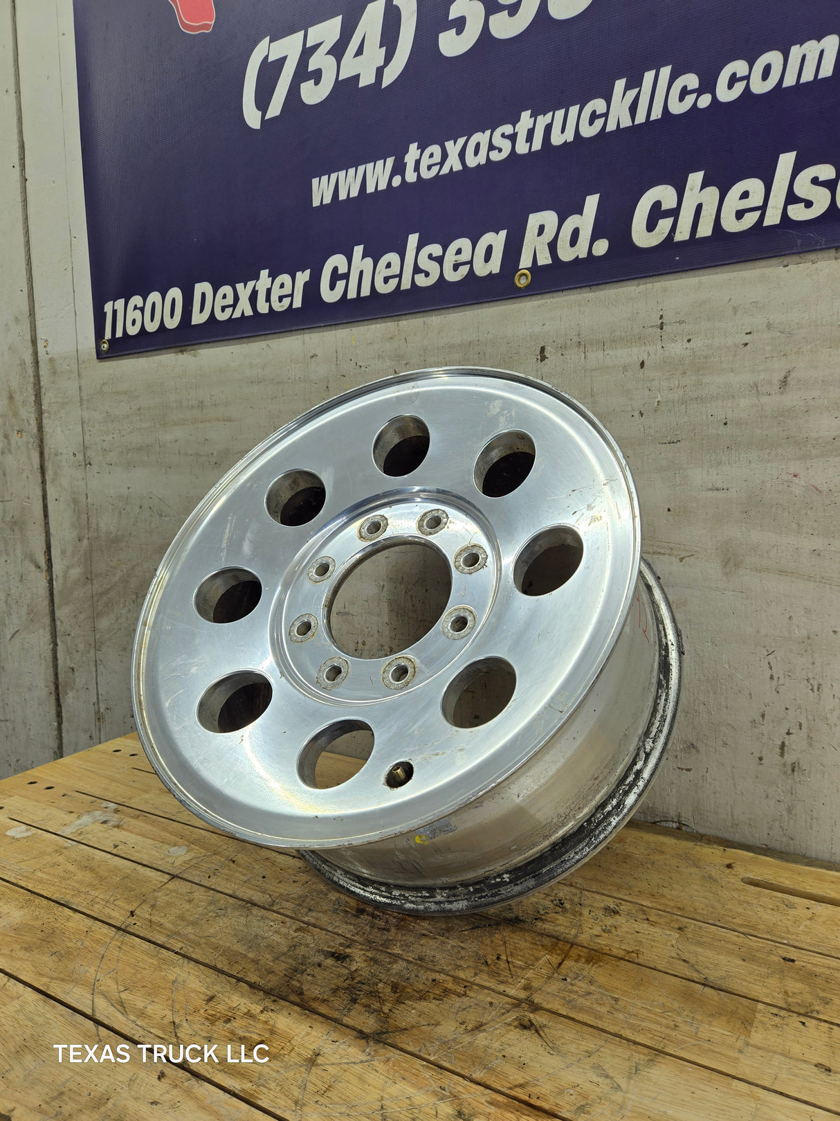 2005-2007 Ford Super Duty F250 F350 17" x 7.5" Aluminum Wheel 8x170 SRW