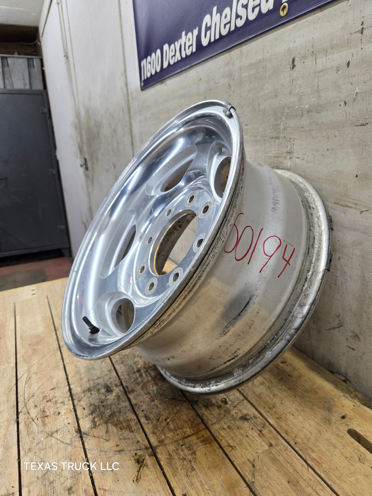1999-2004 Ford F250 F350 Super Duty Excursion 16 x 7" Polished Aluminum Wheel Rim 8 x 170