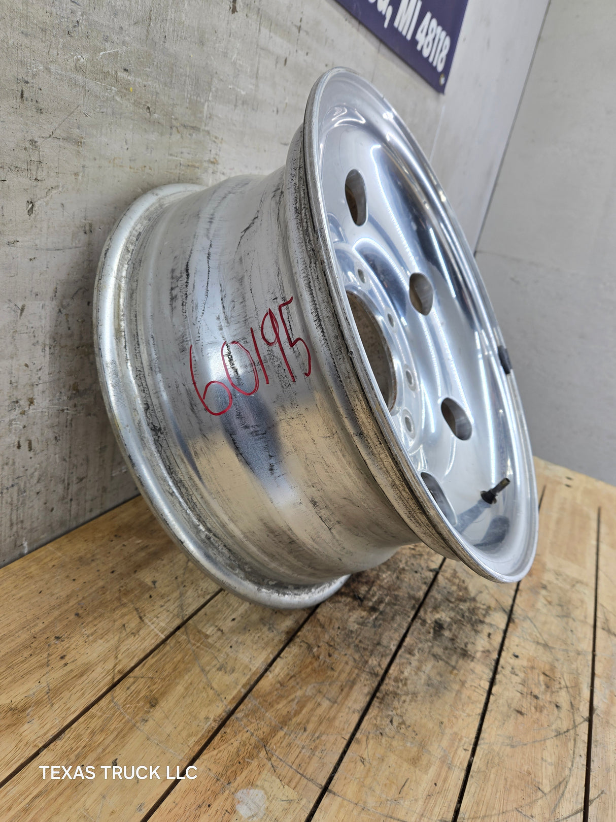 1999-2004 Ford F250 F350 Super Duty Excursion 16 x 7" Polished Aluminum Wheel Rim 8 x 170