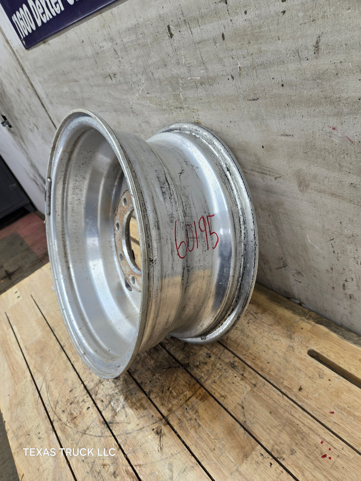 1999-2004 Ford F250 F350 Super Duty Excursion 16 x 7" Polished Aluminum Wheel Rim 8 x 170