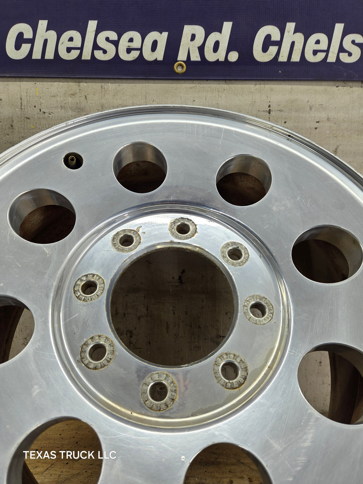 2005-2007 Ford Super Duty F250 F350 17" x 7.5" Aluminum Wheel 8x170 SRW