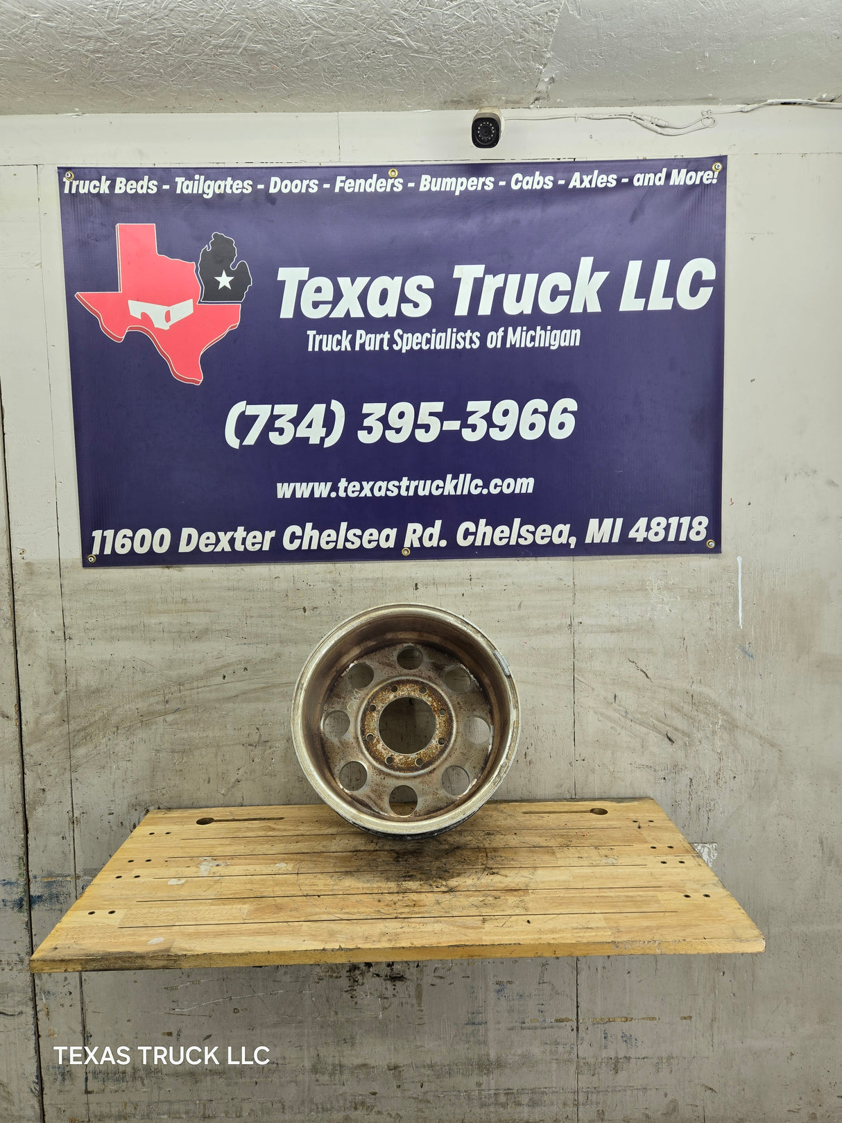 2005-2007 Ford Super Duty F250 F350 17" x 7.5" Aluminum Wheel 8x170 SRW