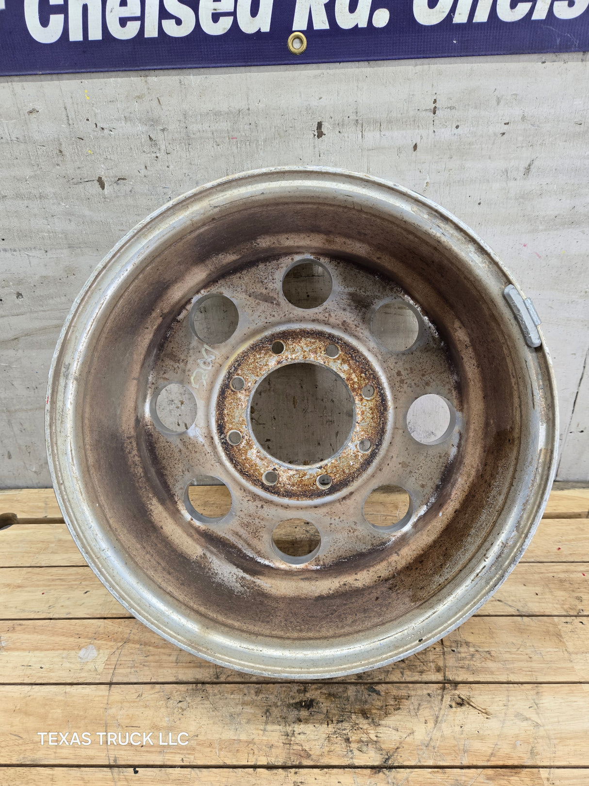 2005-2007 Ford Super Duty F250 F350 17" x 7.5" Aluminum Wheel 8x170 SRW