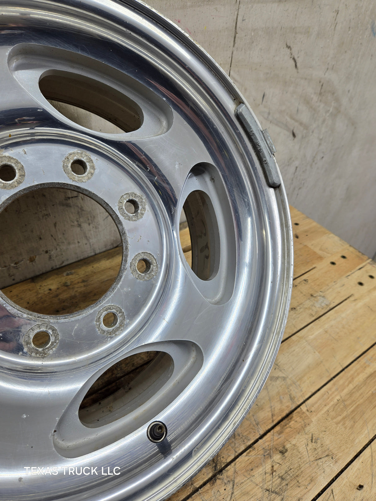 1999-2004 Ford F250 F350 Super Duty Excursion 16 x 7" Polished Aluminum Wheel Rim 8 x 170
