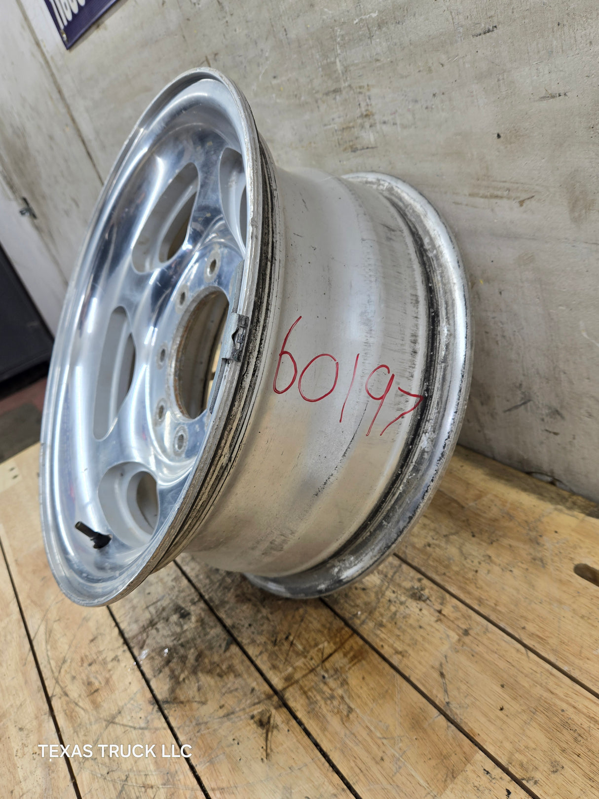 1999-2004 Ford F250 F350 Super Duty Excursion 16 x 7" Polished Aluminum Wheel Rim 8 x 170