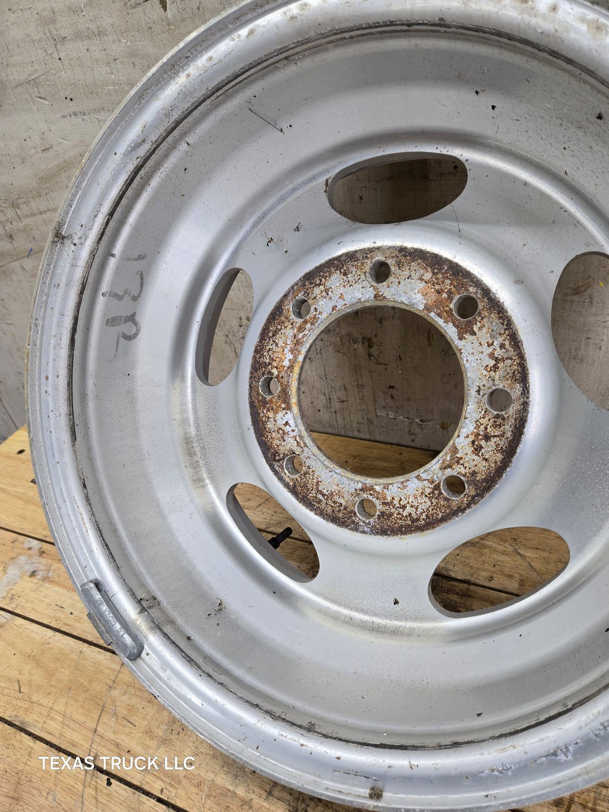 1999-2004 Ford F250 F350 Super Duty Excursion 16 x 7" Polished Aluminum Wheel Rim 8 x 170