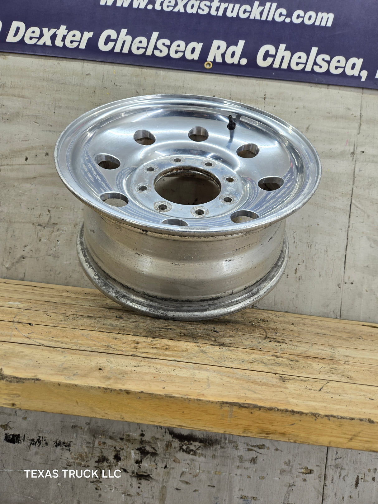 1999-2004 Ford F250 F350 Super Duty Excursion 16 x 7" Polished Aluminum Wheel Rim 8 x 170