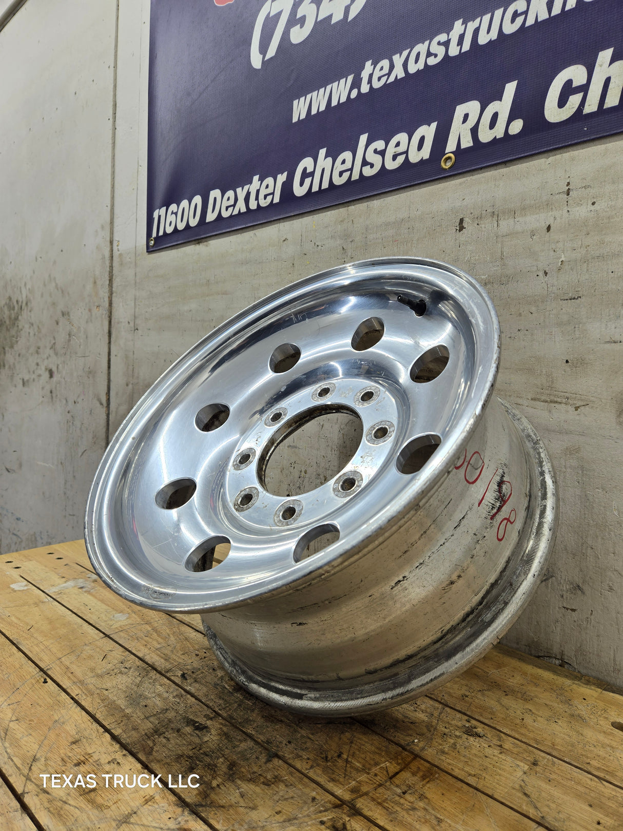 1999-2004 Ford F250 F350 Super Duty Excursion 16 x 7" Polished Aluminum Wheel Rim 8 x 170