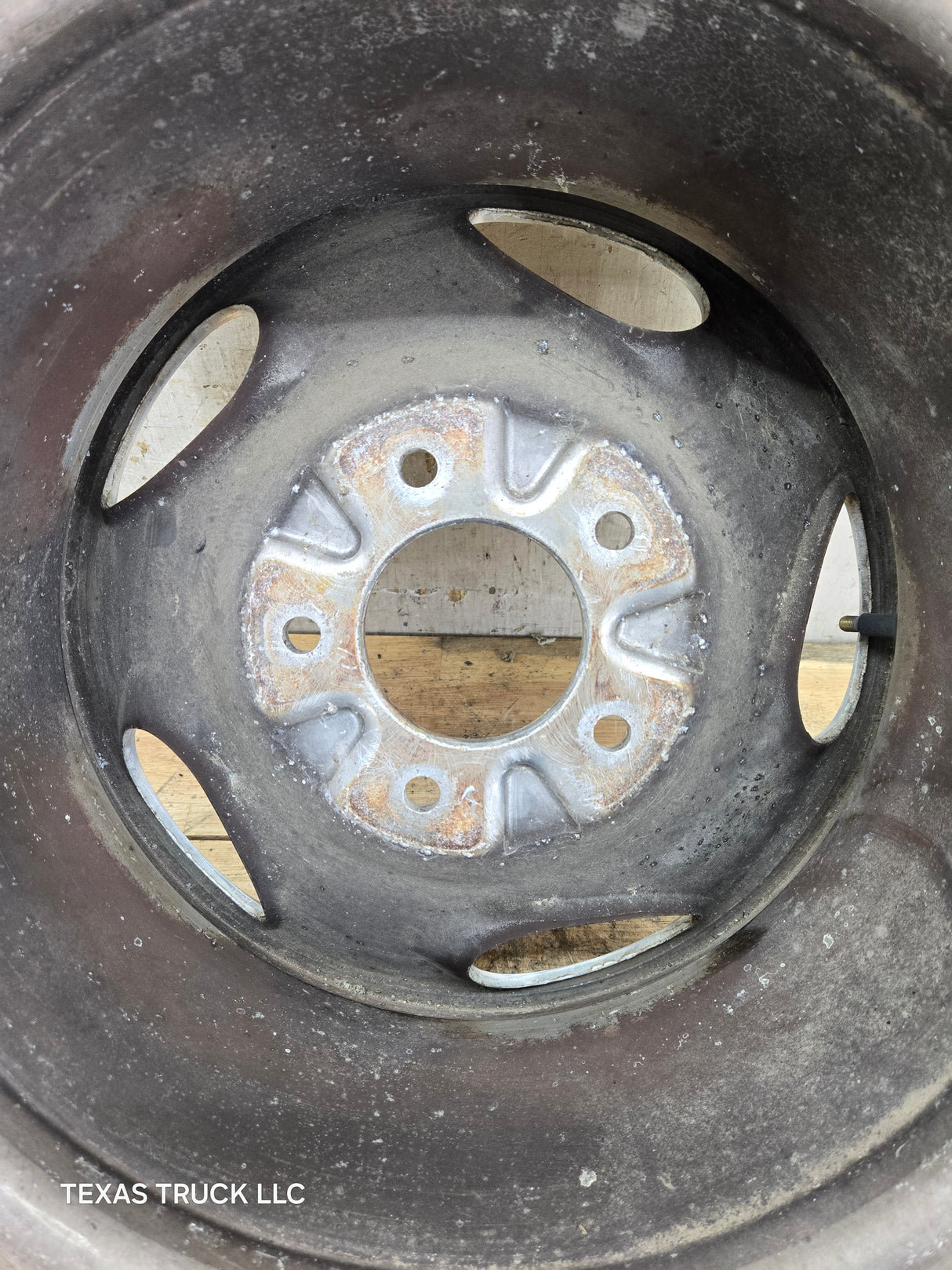 1999-2004 Ford F150 16" x 7" Aluminum Wheel Rim
