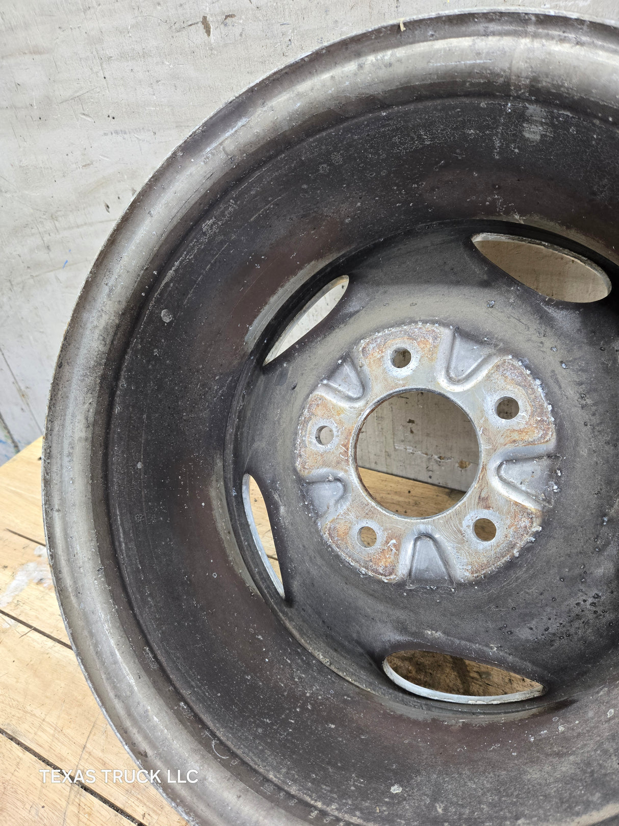 1999-2004 Ford F150 16" x 7" Aluminum Wheel Rim