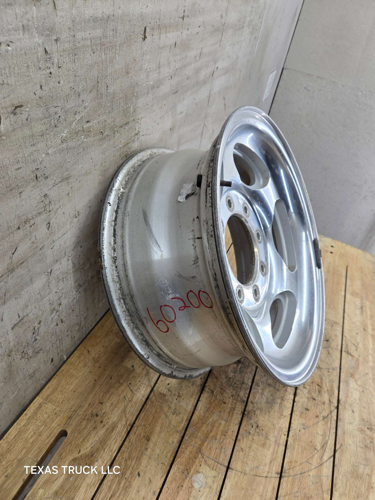 1999-2004 Ford F250 F350 Super Duty Excursion 16 x 7" Polished Aluminum Wheel Rim 8 x 170