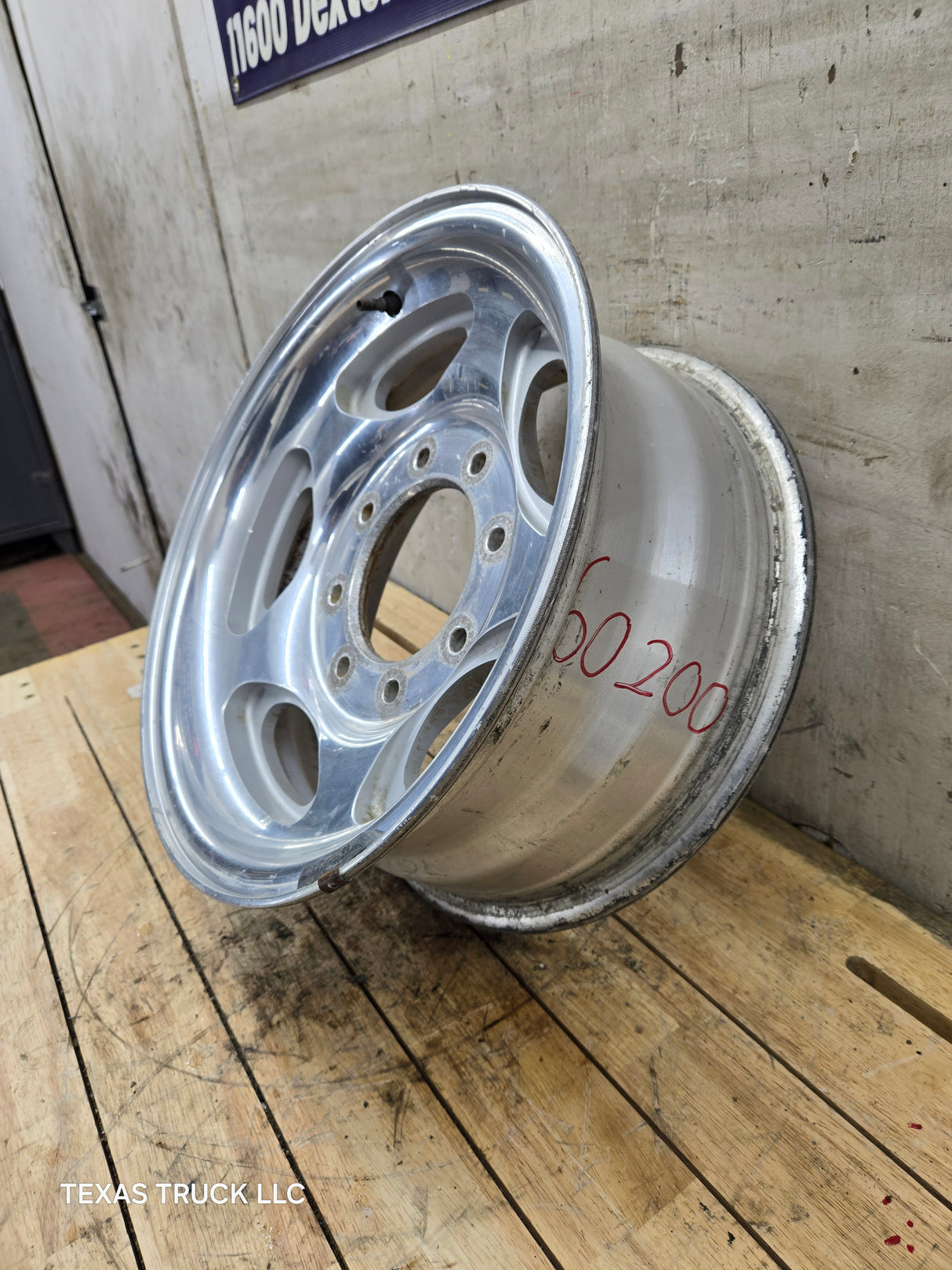 1999-2004 Ford F250 F350 Super Duty Excursion 16 x 7" Polished Aluminum Wheel Rim 8 x 170
