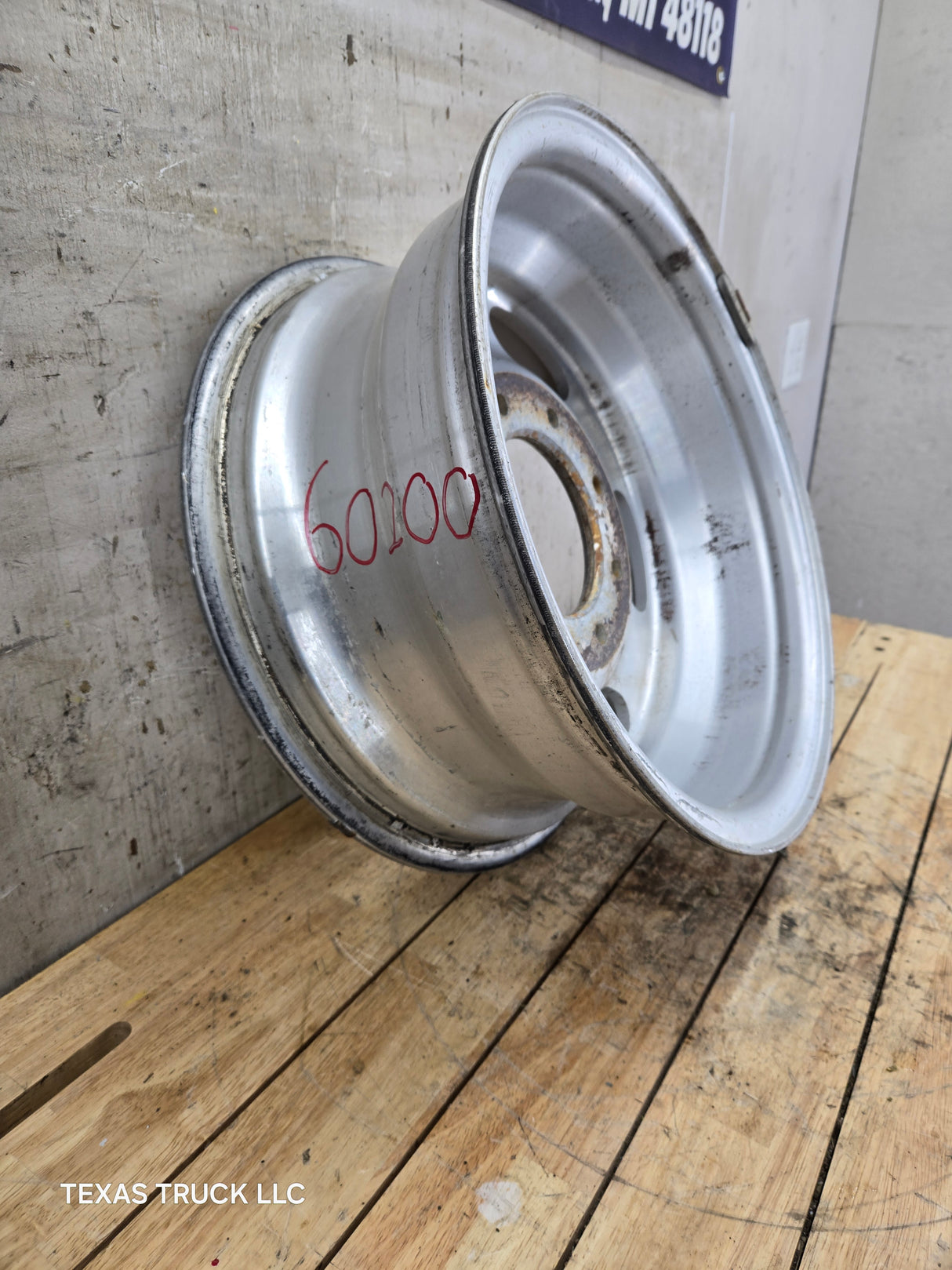 1999-2004 Ford F250 F350 Super Duty Excursion 16 x 7" Polished Aluminum Wheel Rim 8 x 170