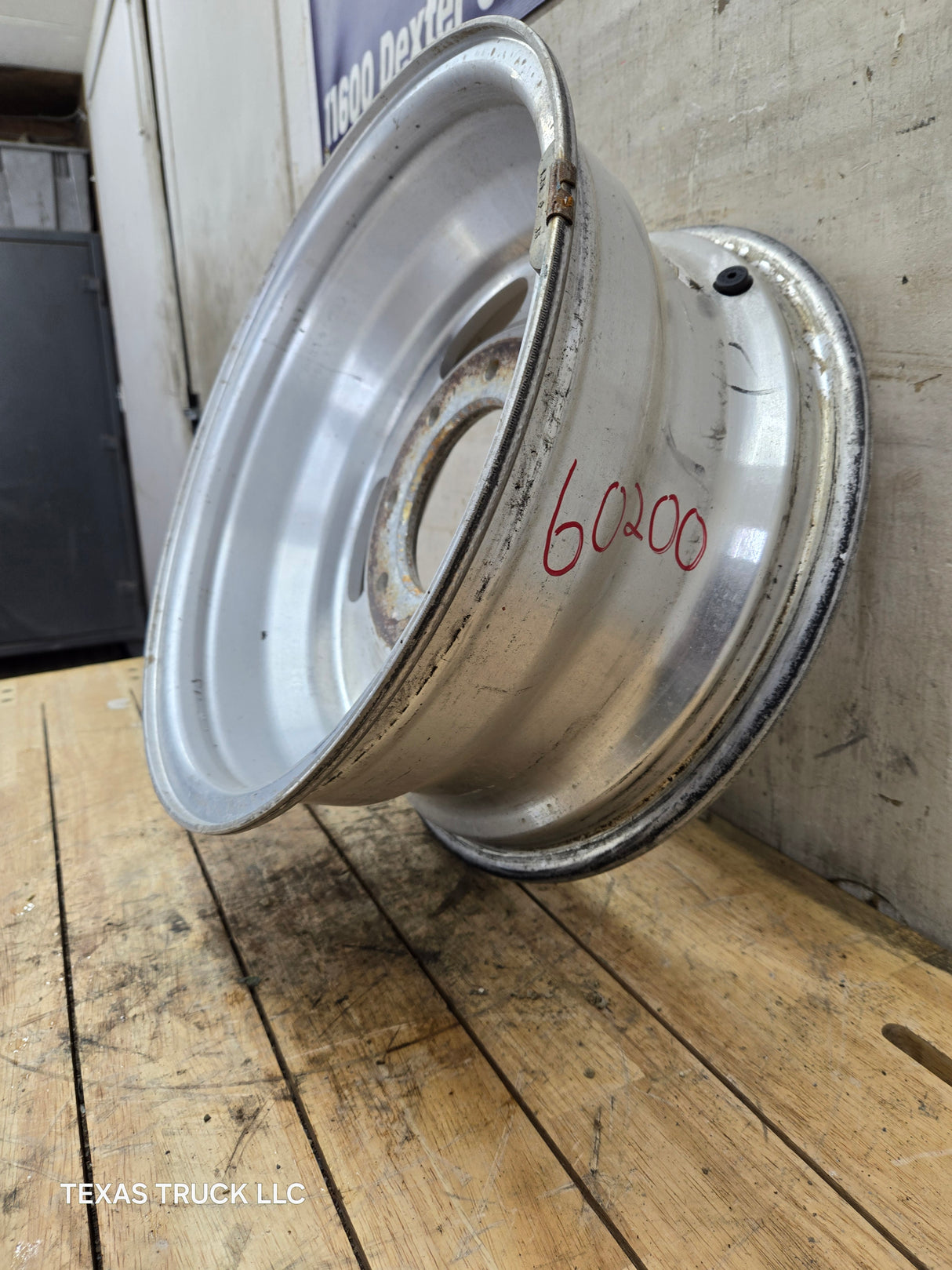1999-2004 Ford F250 F350 Super Duty Excursion 16 x 7" Polished Aluminum Wheel Rim 8 x 170