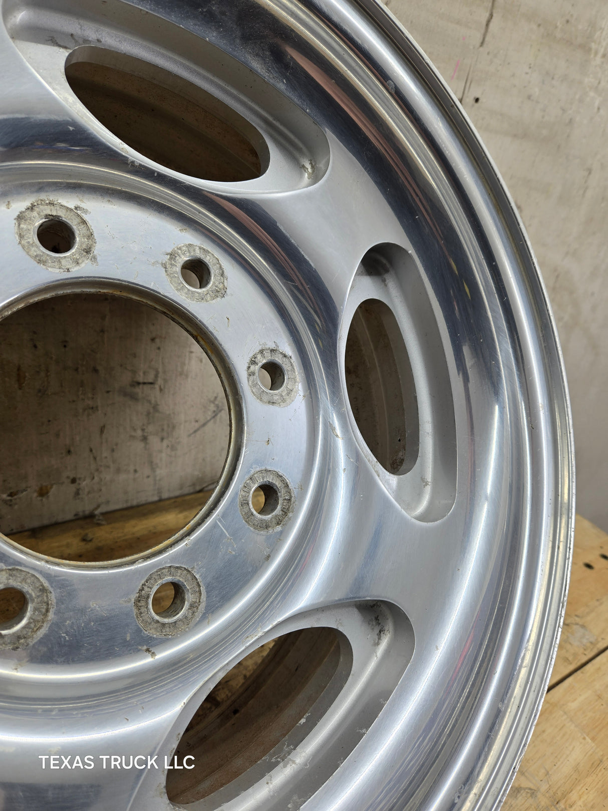 1999-2004 Ford F250 F350 Super Duty Excursion 16 x 7" Polished Aluminum Wheel Rim 8 x 170