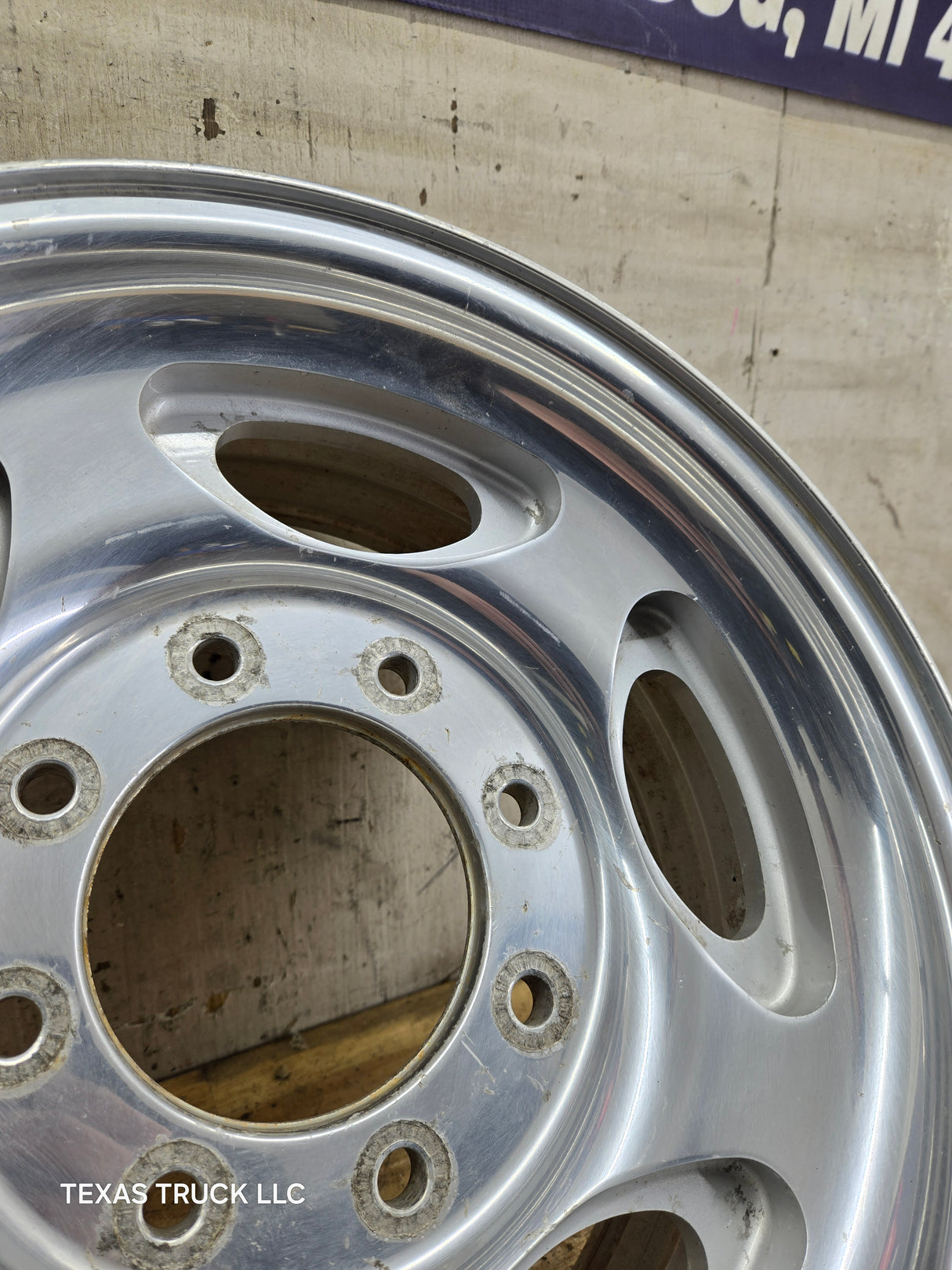 1999-2004 Ford F250 F350 Super Duty Excursion 16 x 7" Polished Aluminum Wheel Rim 8 x 170