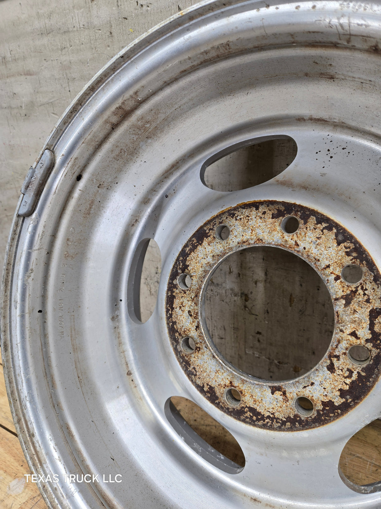 1999-2004 Ford F250 F350 Super Duty Excursion 16 x 7" Polished Aluminum Wheel Rim 8 x 170