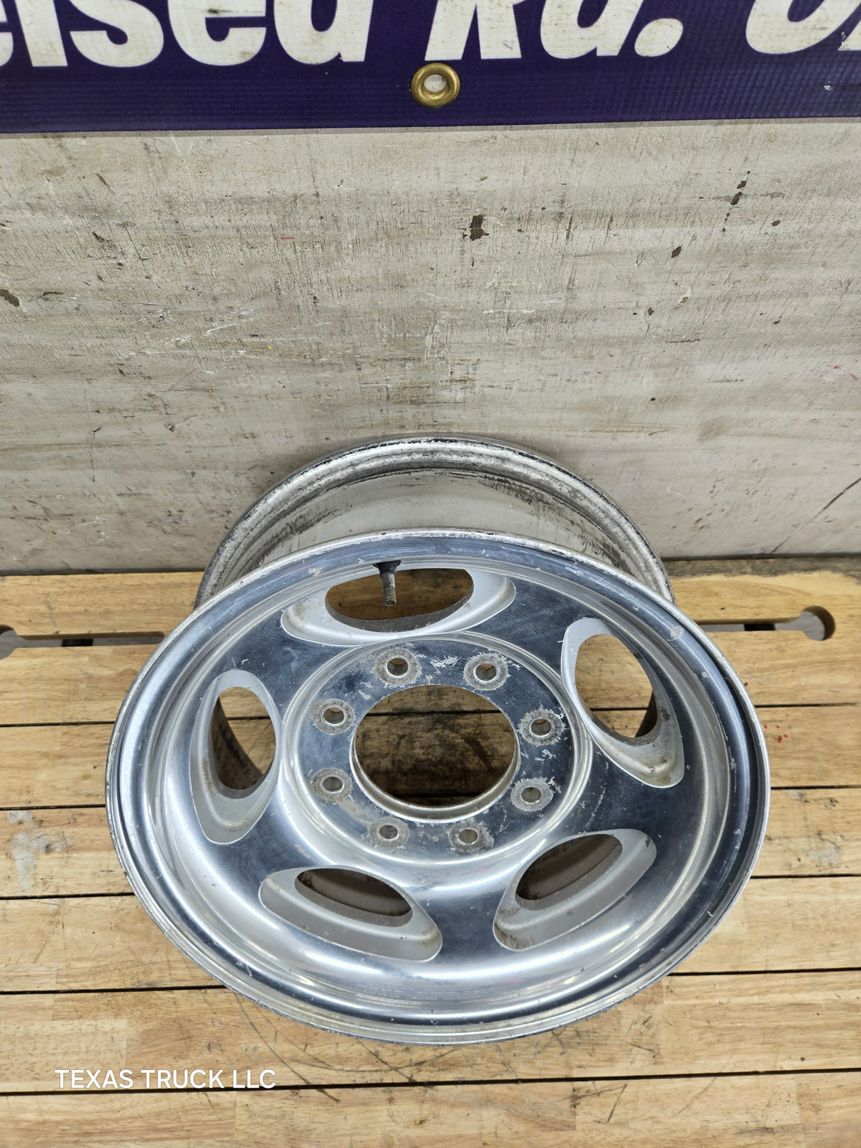 1999-2004 Ford F250 F350 Super Duty Excursion 16 x 7" Polished Aluminum Wheel Rim 8 x 170