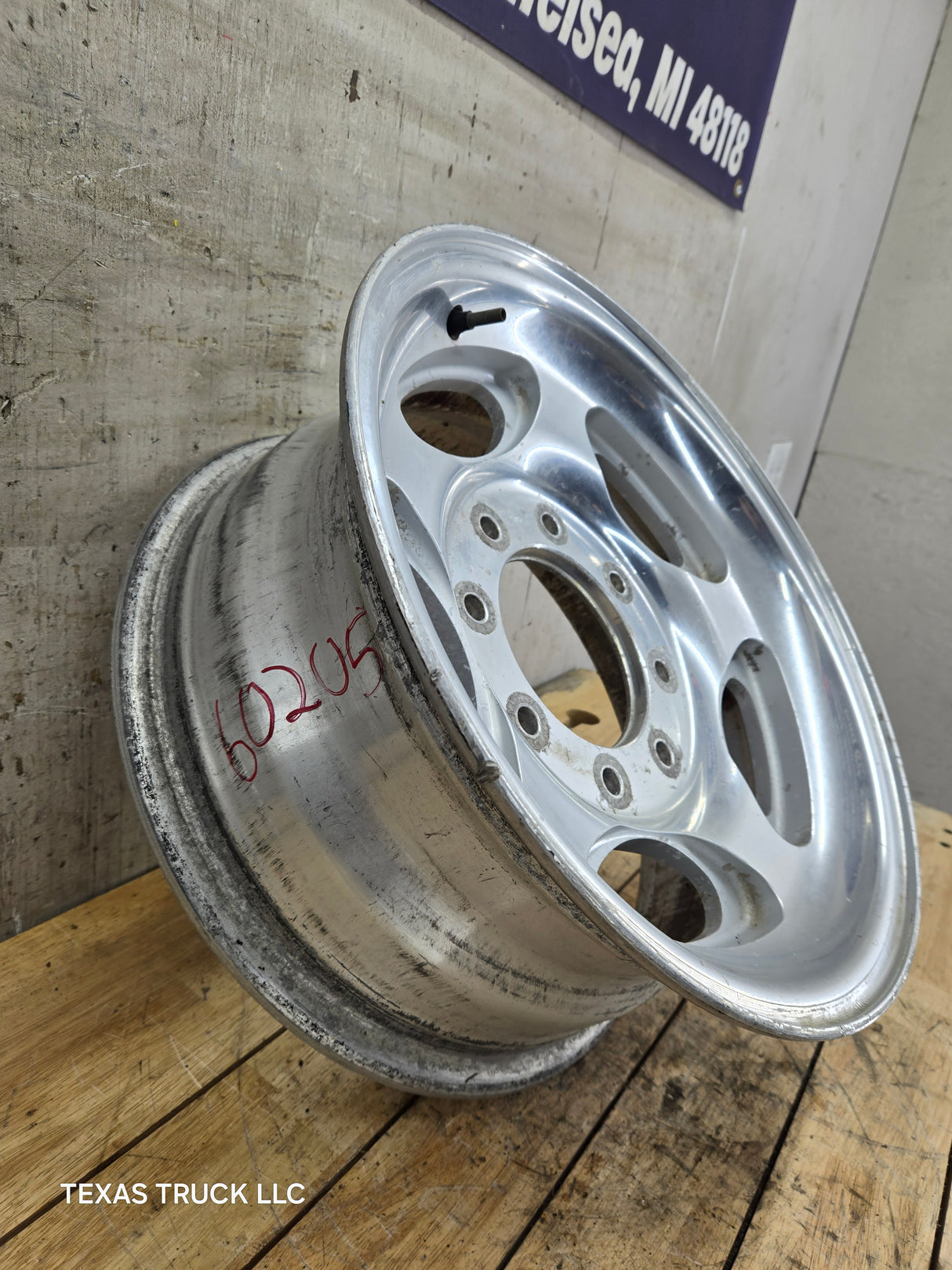 1999-2004 Ford F250 F350 Super Duty Excursion 16 x 7" Polished Aluminum Wheel Rim 8 x 170