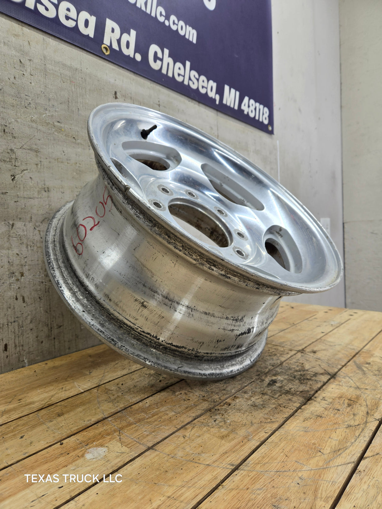1999-2004 Ford F250 F350 Super Duty Excursion 16 x 7" Polished Aluminum Wheel Rim 8 x 170