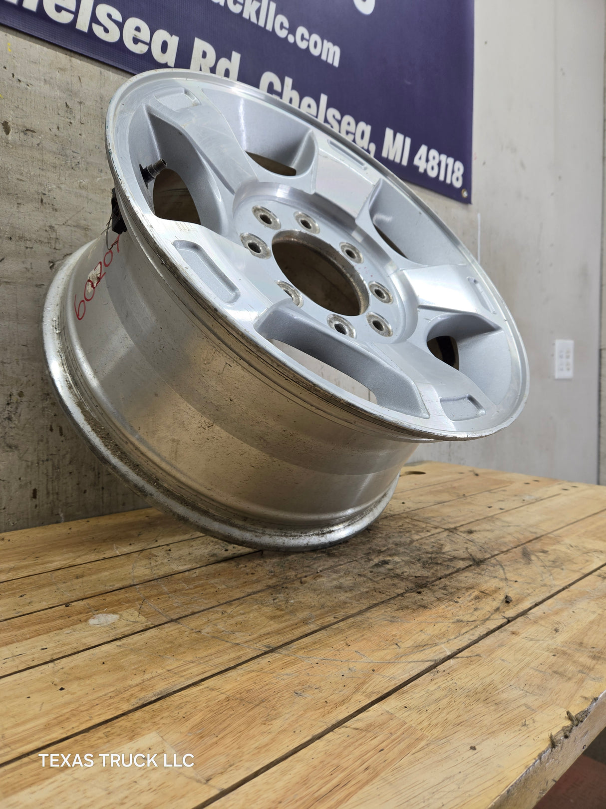 2009-2016 Ford Super Duty F250 F350 18" x 8" Aluminum Wheel 8x170 SRW