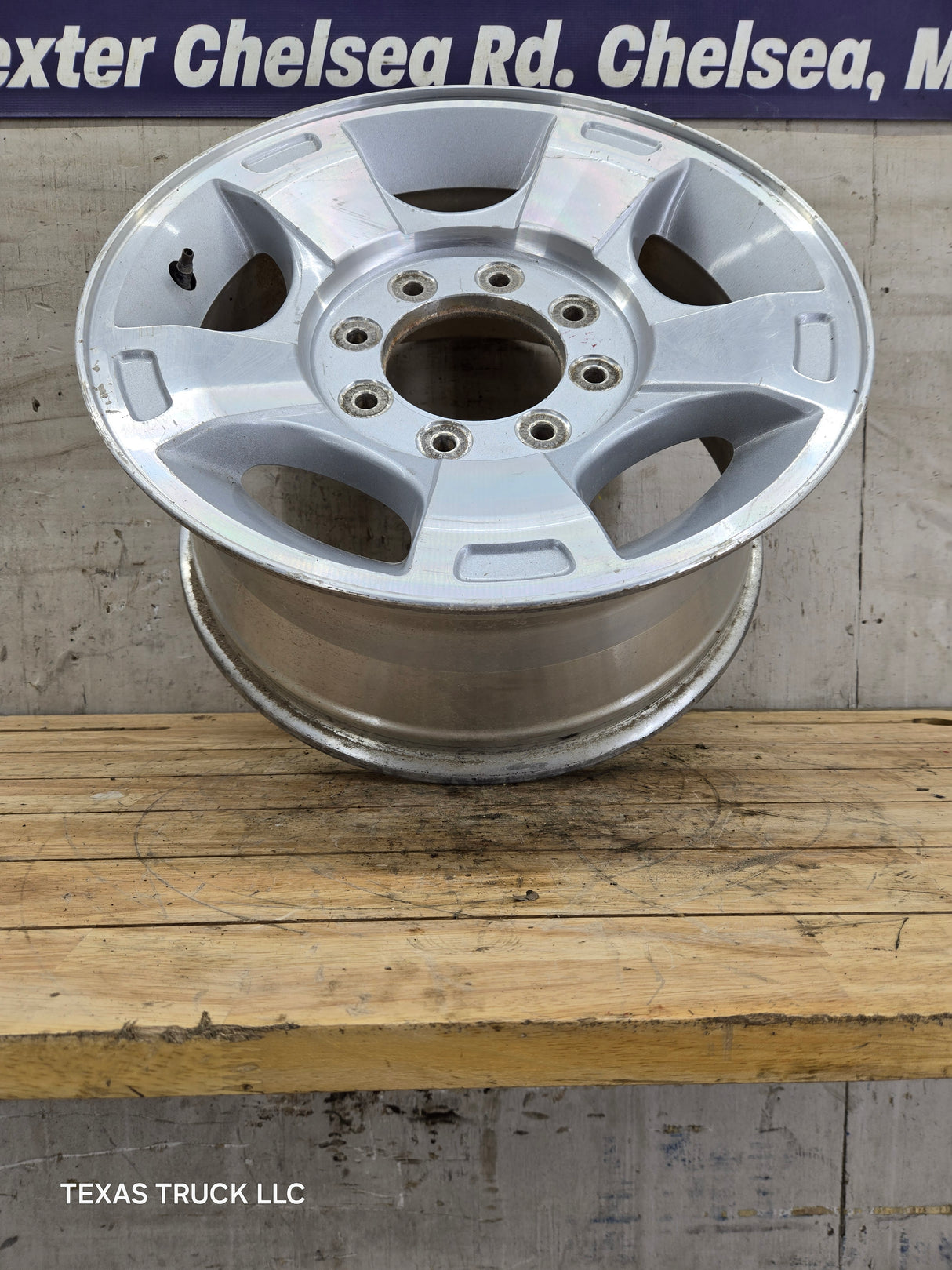 2009-2016 Ford Super Duty F250 F350 18" x 8" Aluminum Wheel 8x170 SRW