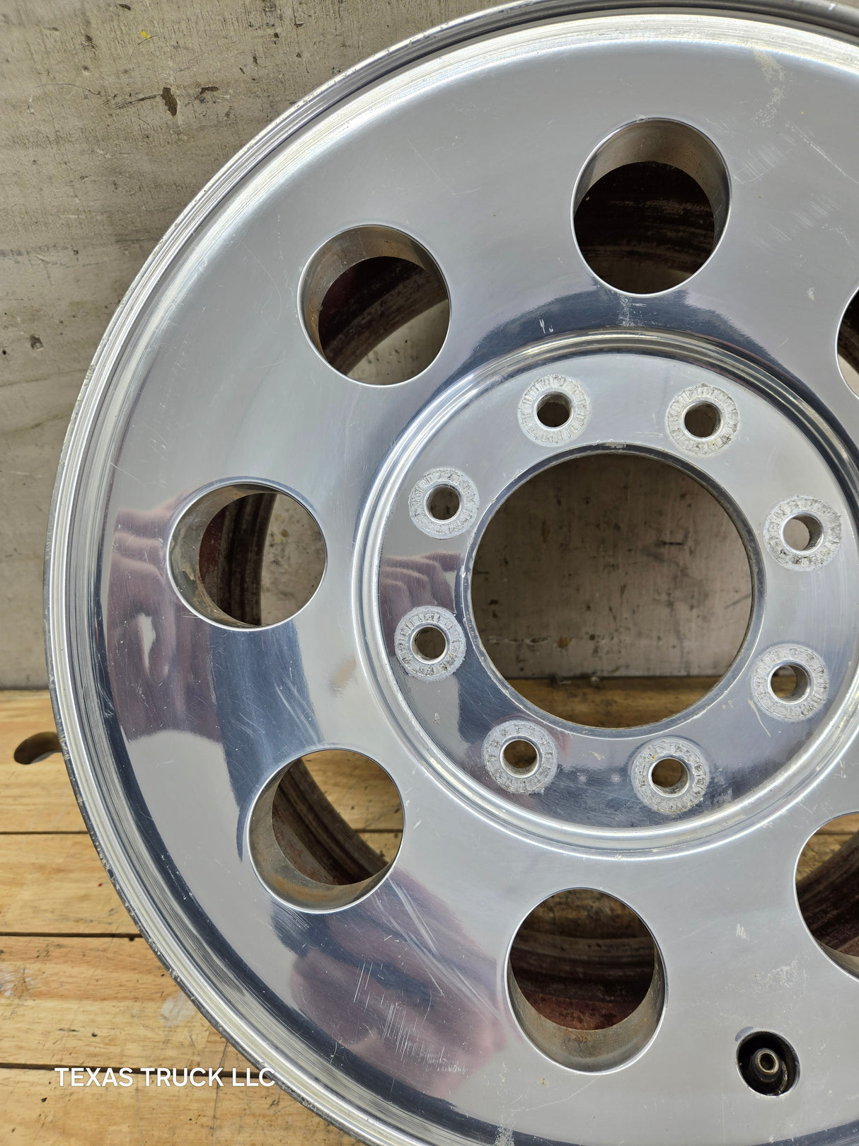2005-2007 Ford Super Duty F250 F350 17" x 7.5" Aluminum Wheel 8x170 SRW