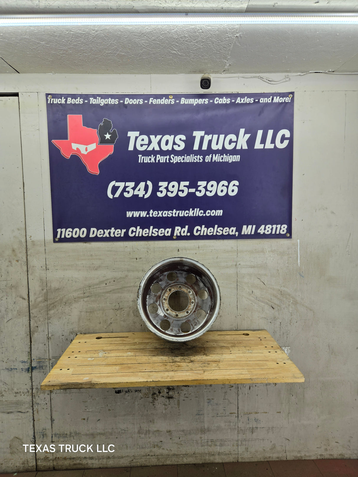 2005-2007 Ford Super Duty F250 F350 17" x 7.5" Aluminum Wheel 8x170 SRW