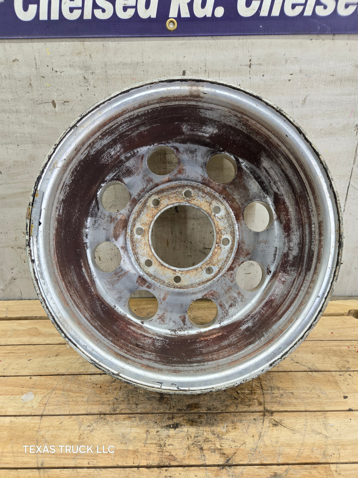 2005-2007 Ford Super Duty F250 F350 17" x 7.5" Aluminum Wheel 8x170 SRW