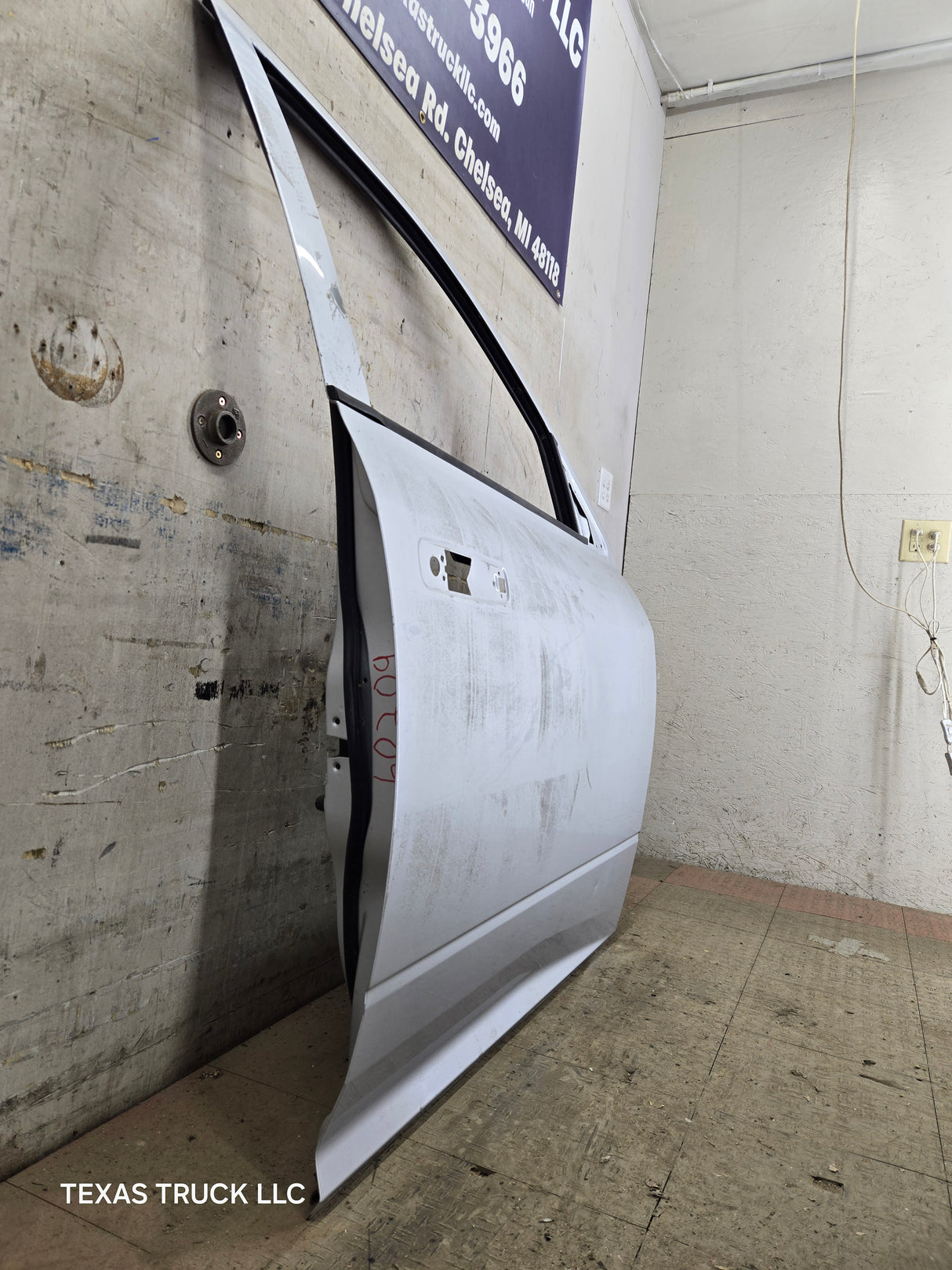 2009-2018 Dodge Ram 4th Gen Passenger Side RH Front Quad Crew Cab Door 1500 2500 3500 4500 5500