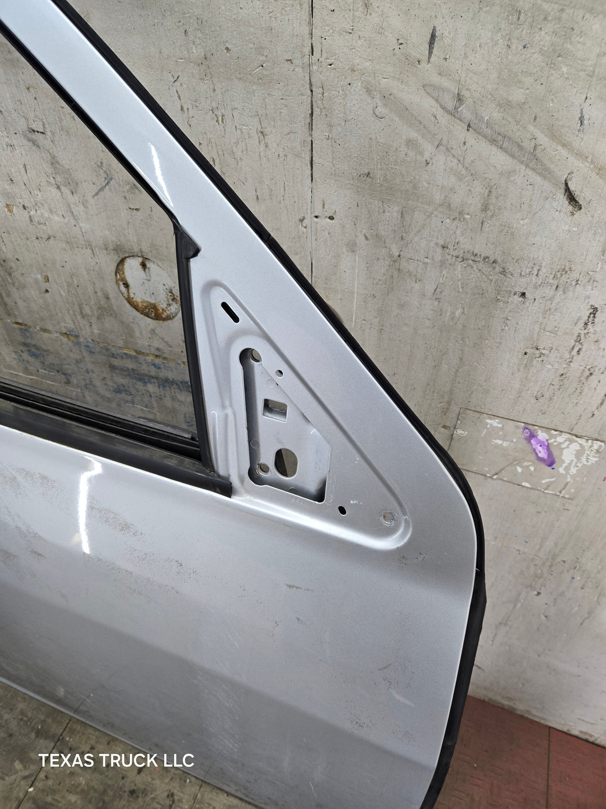 2009-2018 Dodge Ram 4th Gen Passenger Side RH Front Quad Crew Cab Door 1500 2500 3500 4500 5500