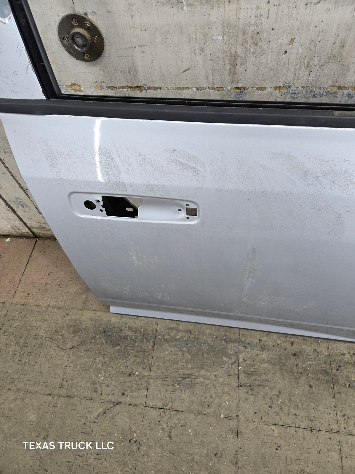 2009-2018 Dodge Ram 4th Gen Passenger Side RH Front Quad Crew Cab Door 1500 2500 3500 4500 5500