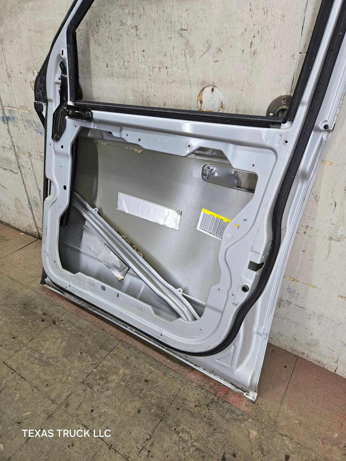 2009-2018 Dodge Ram 4th Gen Passenger Side RH Front Quad Crew Cab Door 1500 2500 3500 4500 5500