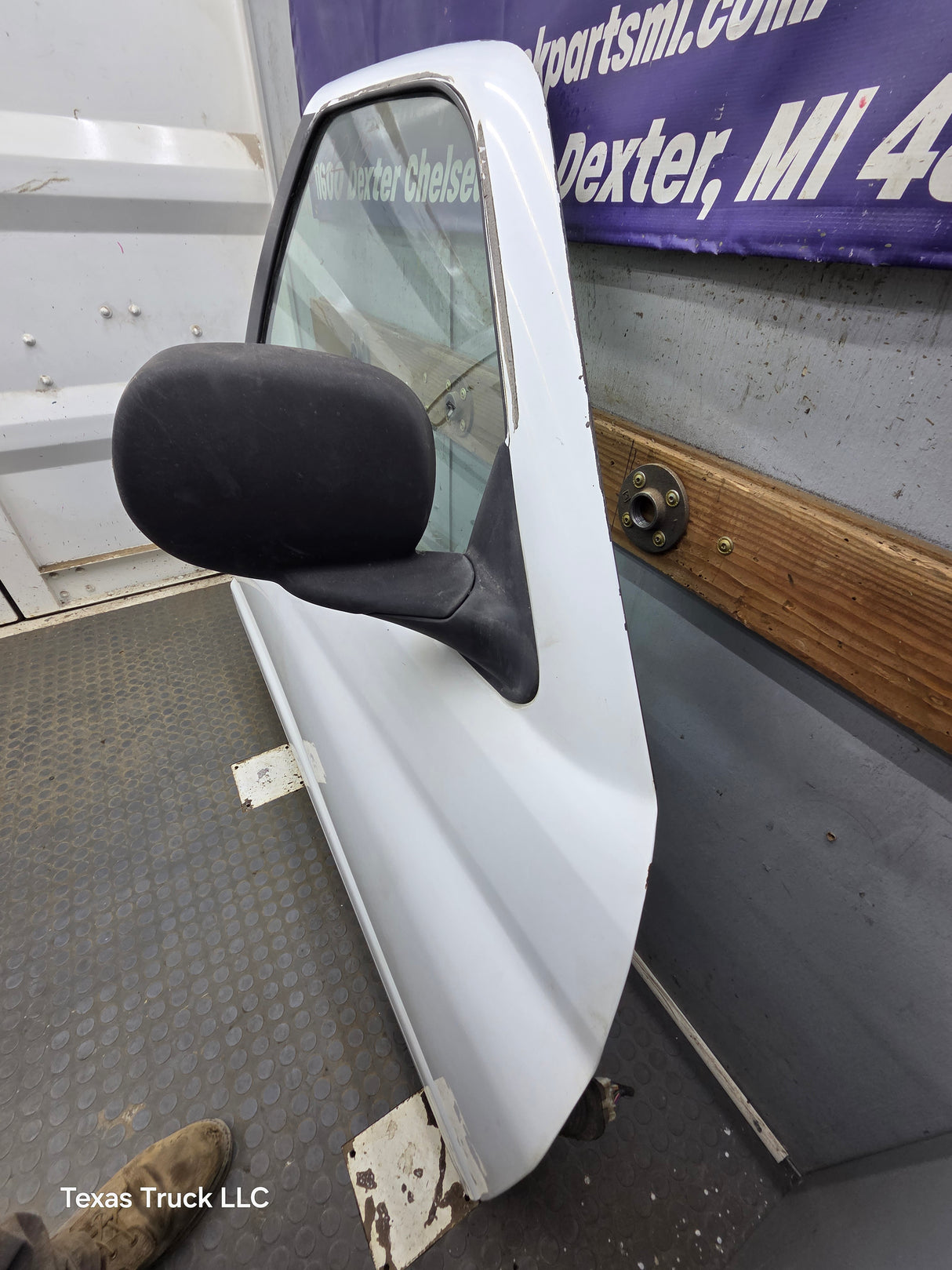 1994-2002 Dodge Ram 2nd Gen RH Passenger Side Front Door Regular Cab / 2 Door Ext Cab 1500 2500 3500 ROUND CORNER - White (Copy)