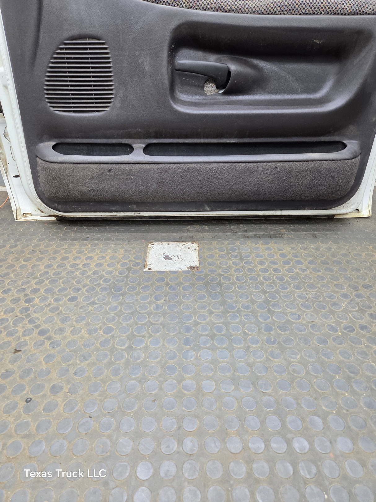 1994-2002 Dodge Ram 2nd Gen RH Passenger Side Front Door Regular Cab / 2 Door Ext Cab 1500 2500 3500 ROUND CORNER - White (Copy)