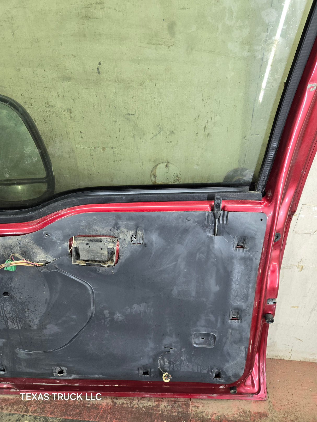 1999-2011 Ford Super Duty / Excursion Front Passenger RH Door F250 F350 F450 F550