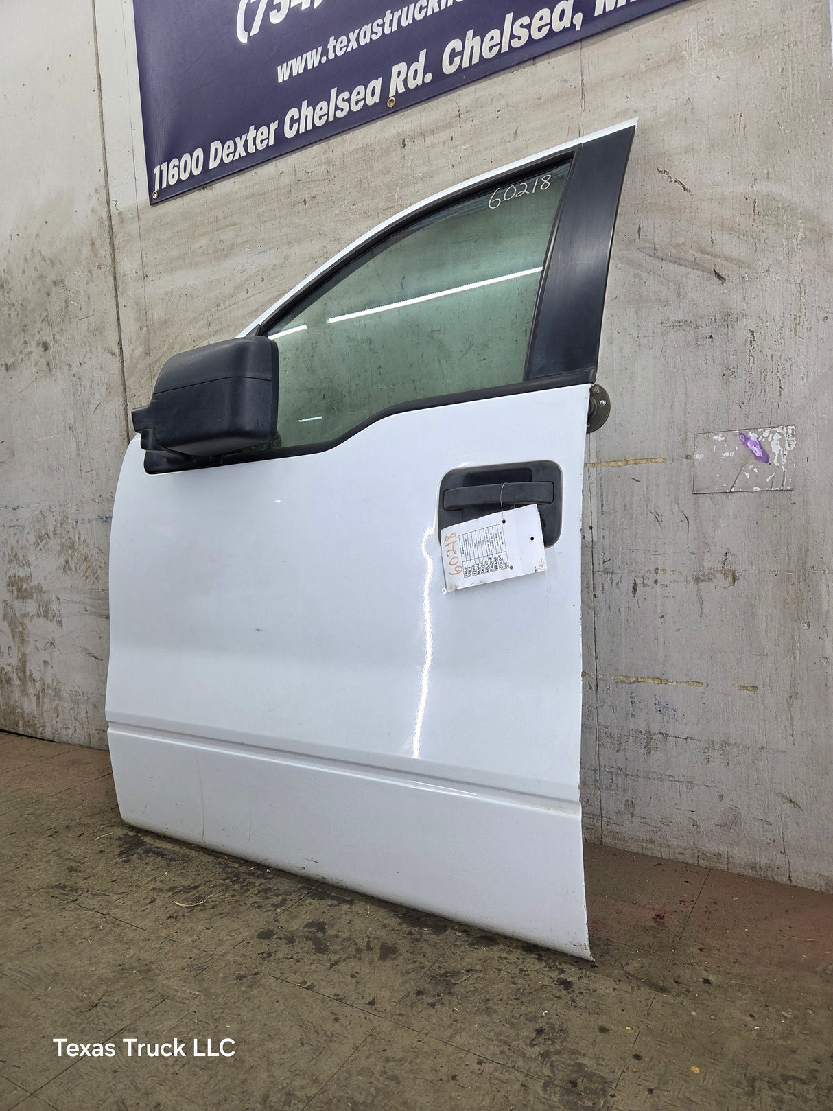 2004-2008 Ford F150 LH Driver Front Regular/Extended Cab Door