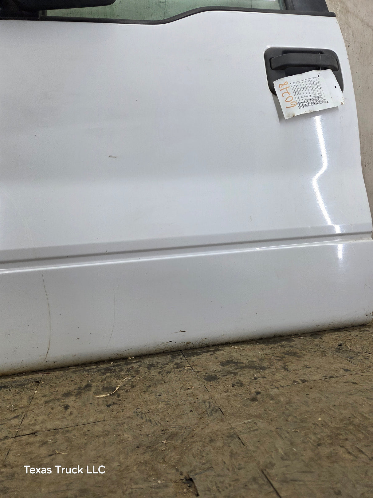 2004-2008 Ford F150 LH Driver Front Regular/Extended Cab Door