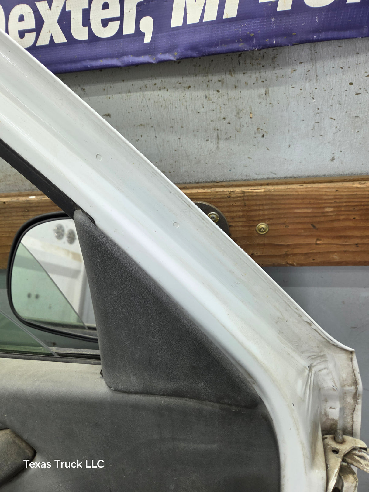 1999-2006 Chevrolet Silverado / GMC Sierra 1500 2500 3500 HD Front Driver Side Door LH