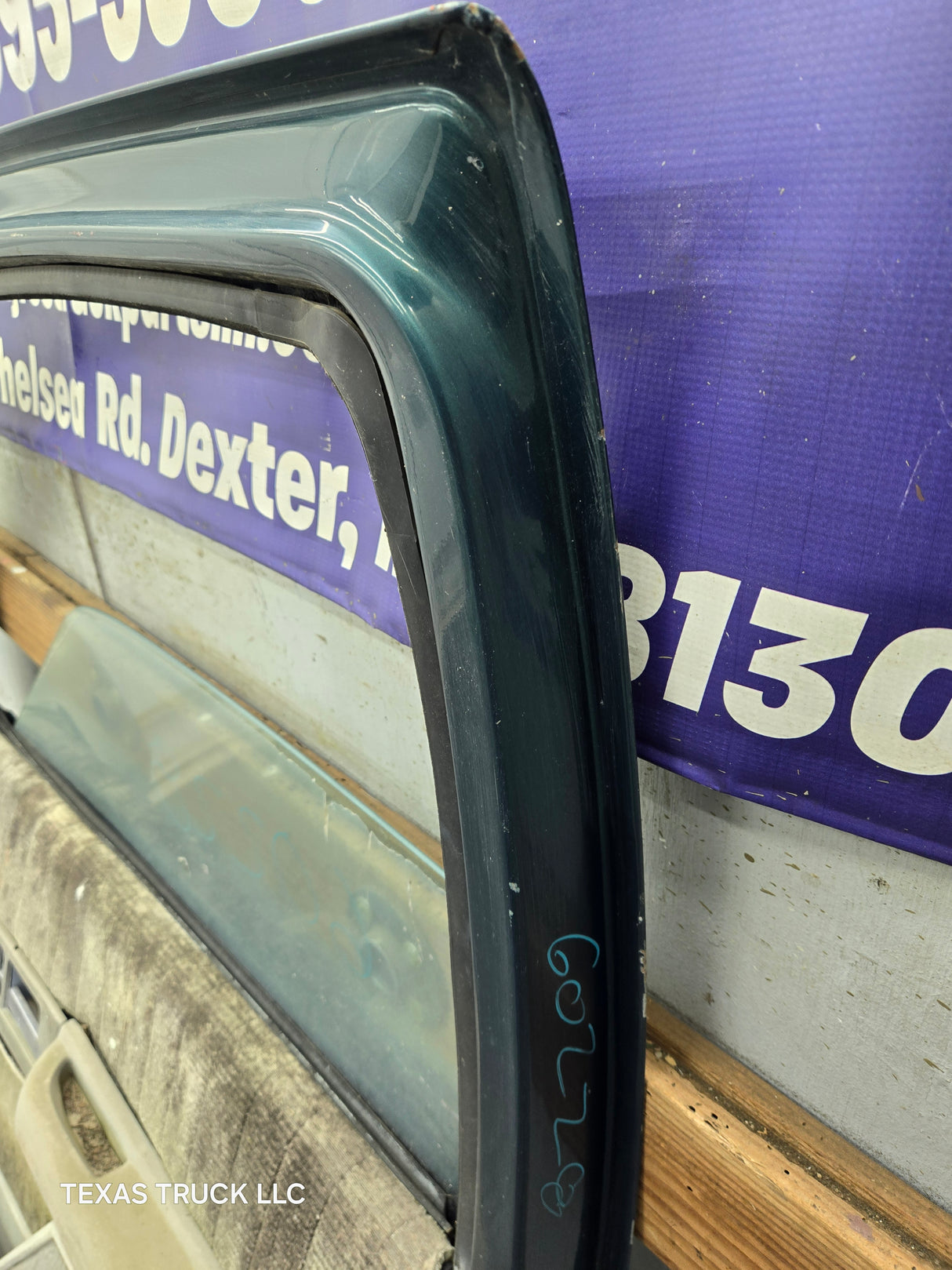 1988-2000 Chevrolet Silverado Suburban GMC Sierra RH Front Passenger Door