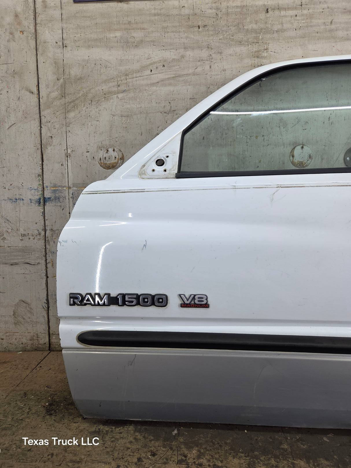 1994-2002 Dodge Ram 2nd Gen LH Driver Side Front Door Regular Cab / 2 Door Ext Cab 1500 2500 3500 ROUND CORNER