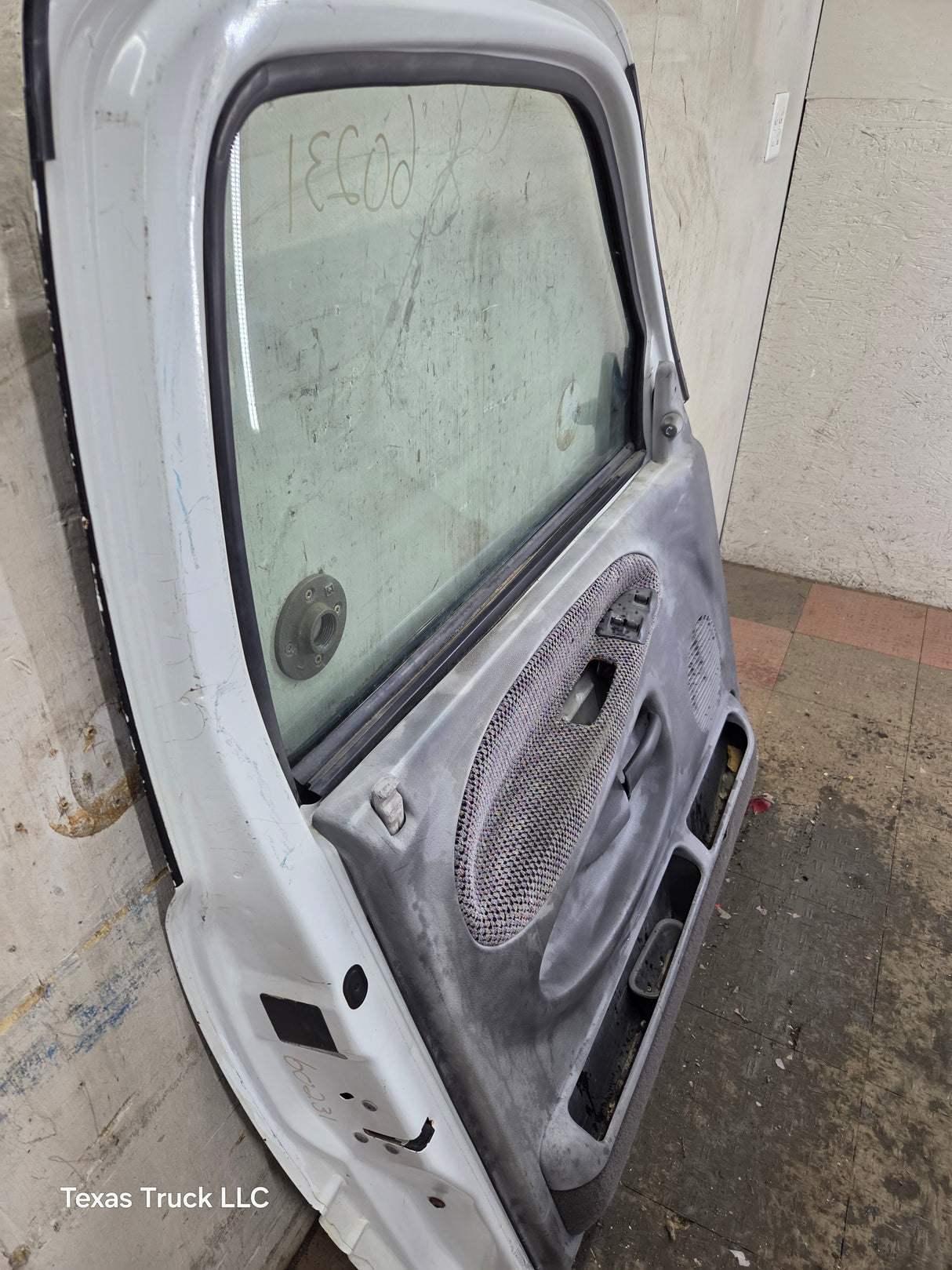 1994-2002 Dodge Ram 2nd Gen LH Driver Side Front Door Regular Cab / 2 Door Ext Cab 1500 2500 3500 ROUND CORNER