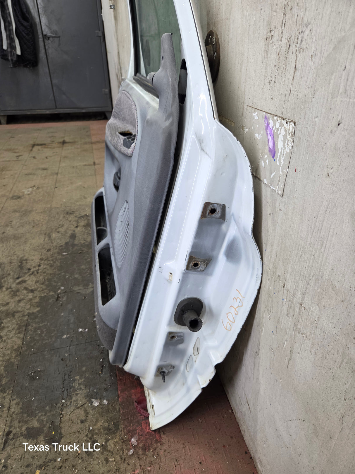 1994-2002 Dodge Ram 2nd Gen LH Driver Side Front Door Regular Cab / 2 Door Ext Cab 1500 2500 3500 ROUND CORNER