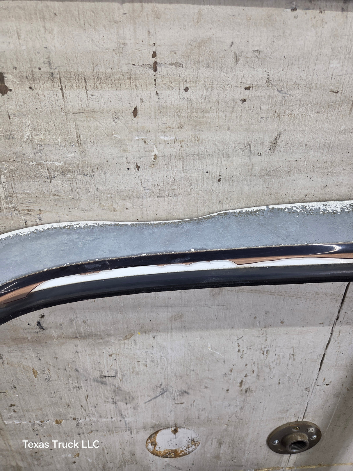 1988-2000 Chevrolet Silverado Suburban GMC Sierra LH Front Driver Side Door
