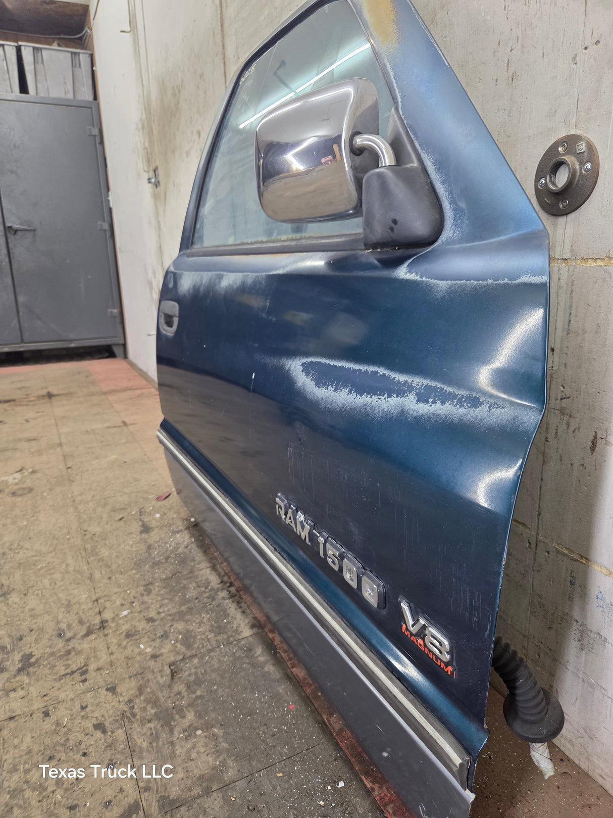 1994-2002 Dodge Ram 2nd Gen RH Passenger Side Front Door Regular Cab / 2 Door Ext Cab 1500 2500 3500 ROUND CORNER